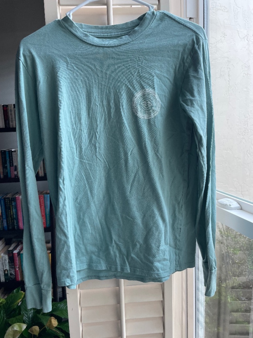 Billabong Long Sleeved T shirt Size small